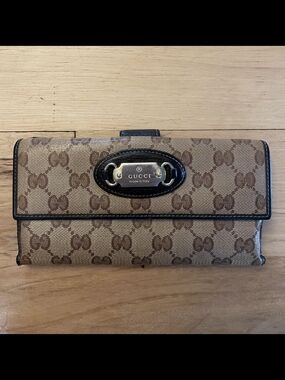 Gucci GG Canvas Continental Wallet